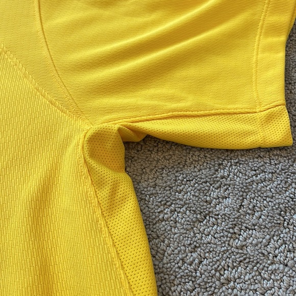 Nike Golf Yellow Polo Shirt - Picture 3 of 7